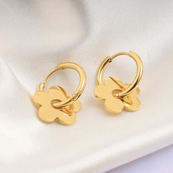 18K Gold Plated Hoop Earrings Charm Geometric Flower Earrings - Picture 5 of 10